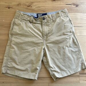 AMERICAN EAGLE  SIZE 32W 9” inseam